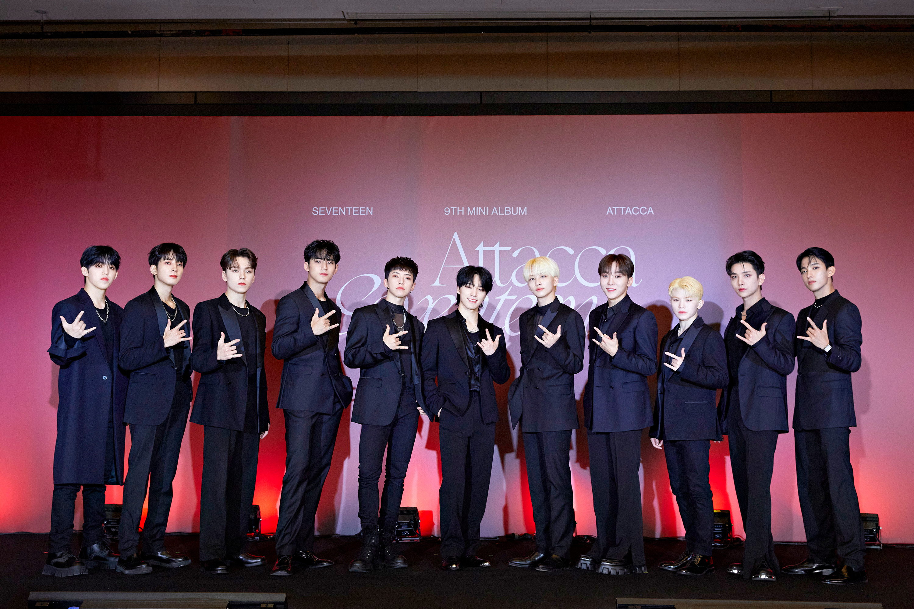 SEVENTEEN セブチ Attacca weverse 特典 ウジ トレカ NEWS | SEVENTEEN
