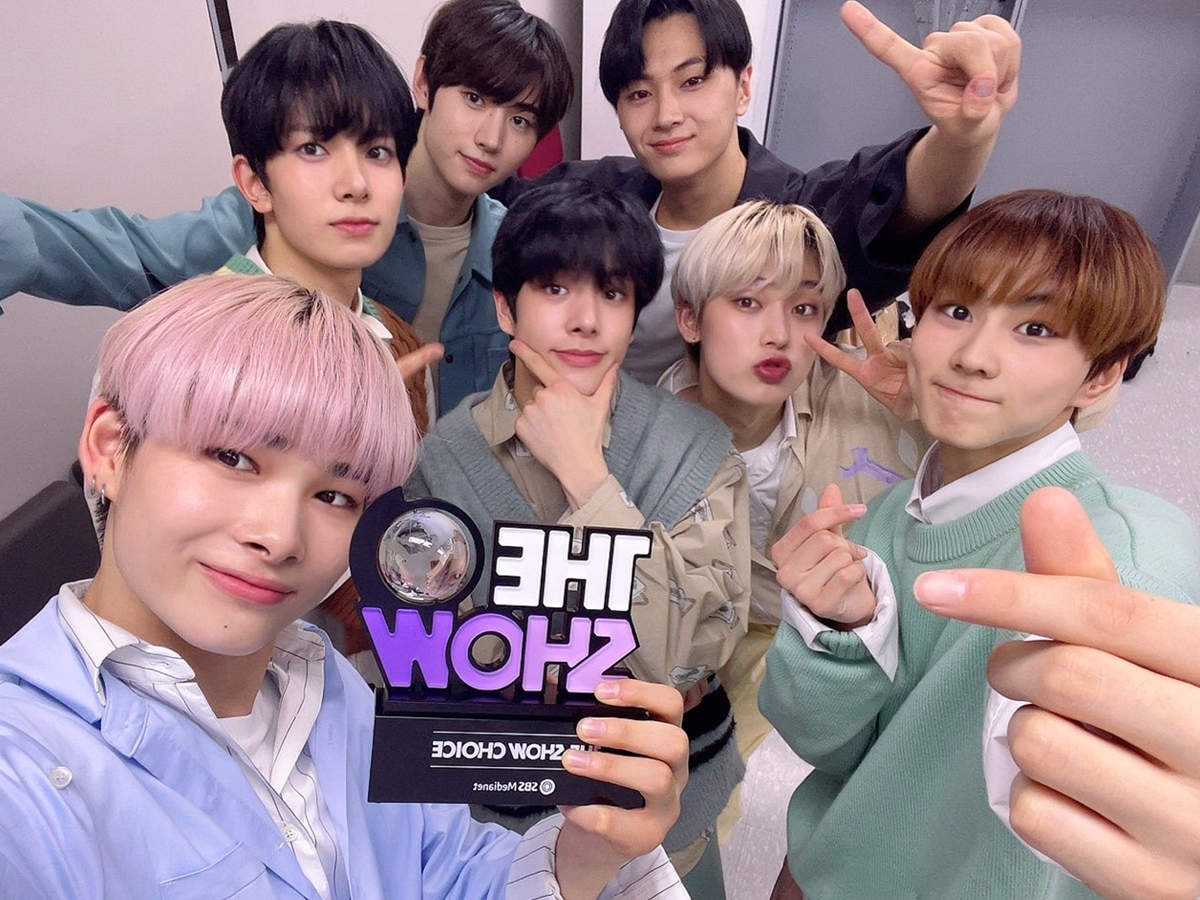 Weverse ENHYPEN Image - [Magazine] ENHYPEN raises the bar for