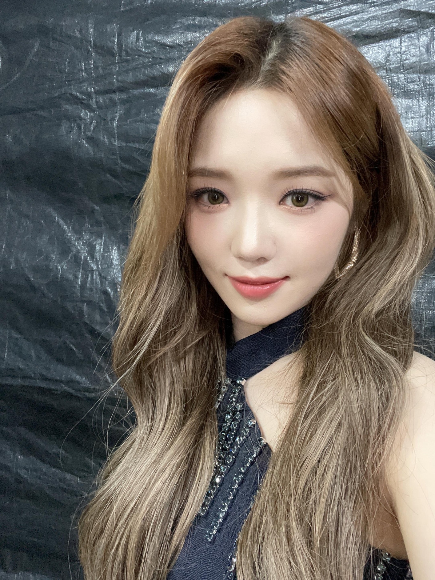 fromis_9 커뮤니티 포스트 - 플로버! 2022년 안녕한가요? 그래도 비교적... 노지선 fromis_9 커뮤니티 포스트 - 플로버! 2022년 안녕한가요?그래