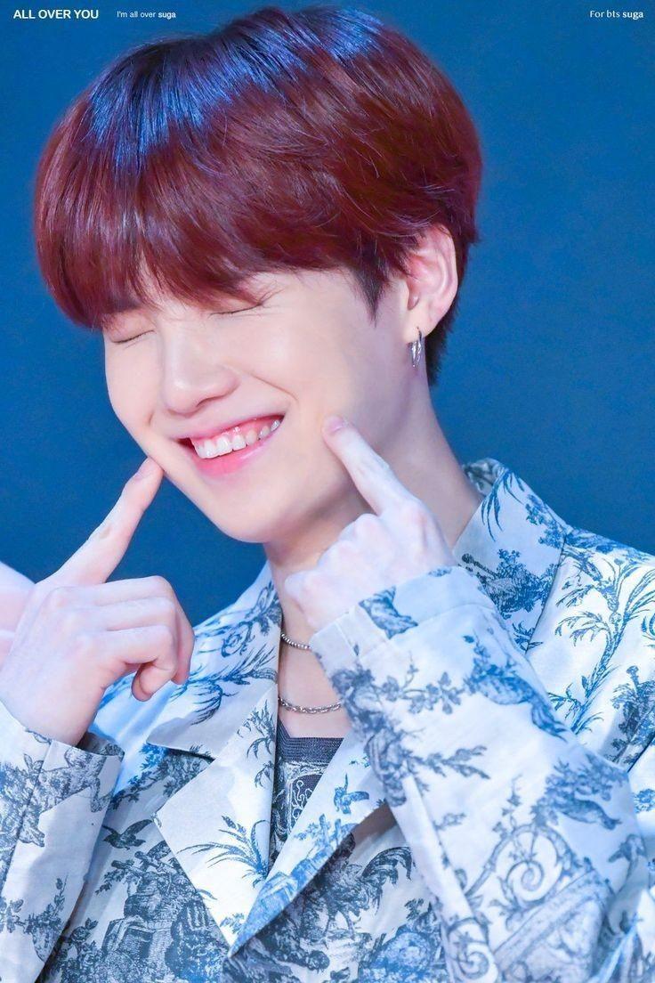 BTSコミュニティの投稿 - Happy 8 years with Min PD.Thank you so