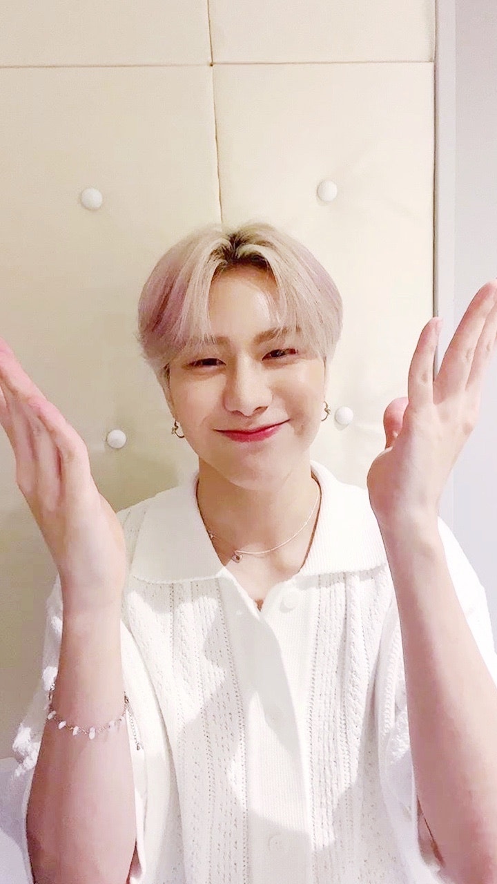 Weverse VICTON Media - Greetings from SeungSik of VICTON🎉