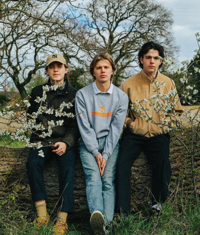 New Hope Club Community Posts - ✨NEW HOPE CLUB APPRECIATION HOURS✨ 🖤Fav  Fashion Moments🖤 Hellooo beautiful members of The Club💗 As everyone  already knows, our boys Reece, George, and Blake are not