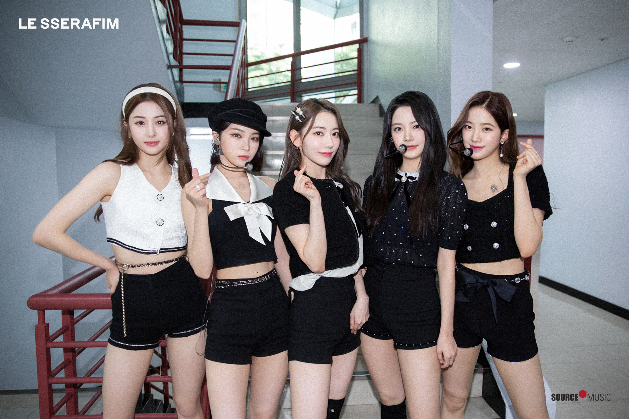 Weverse LE SSERAFIM 画像 - LE SSERAFIM 'FEARLESS' Photo Sketch