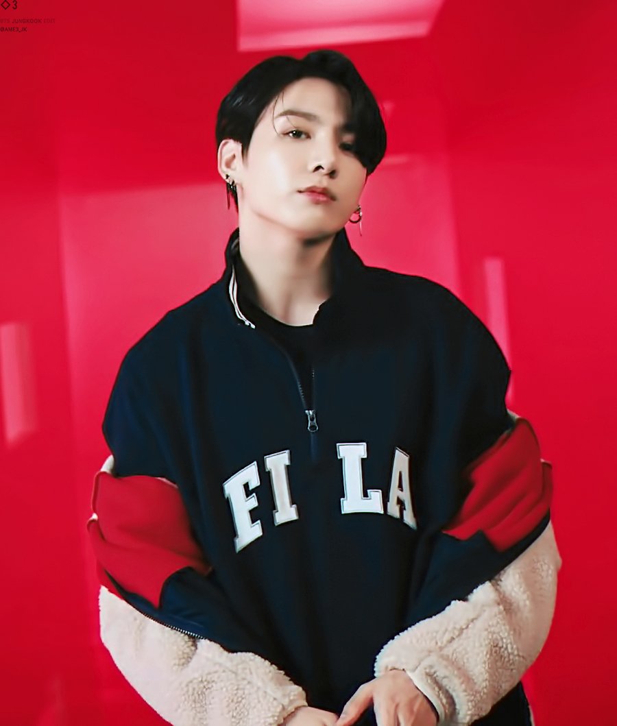 BTS Community Post - Jungkook is so hot 🥵