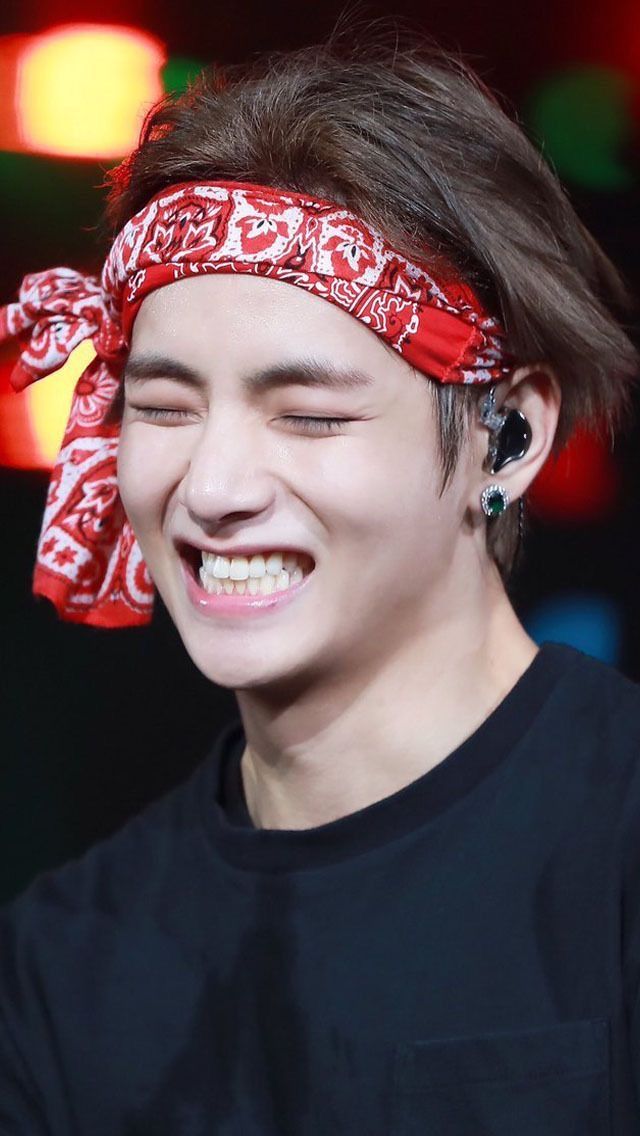BTS Community Post - I'm sorry I can't love u as an idol ☹️
