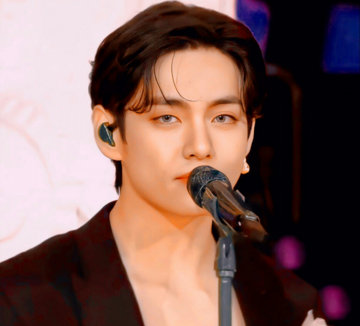 BTS Community Post - Kim Taehyung again♡ #V #btsland