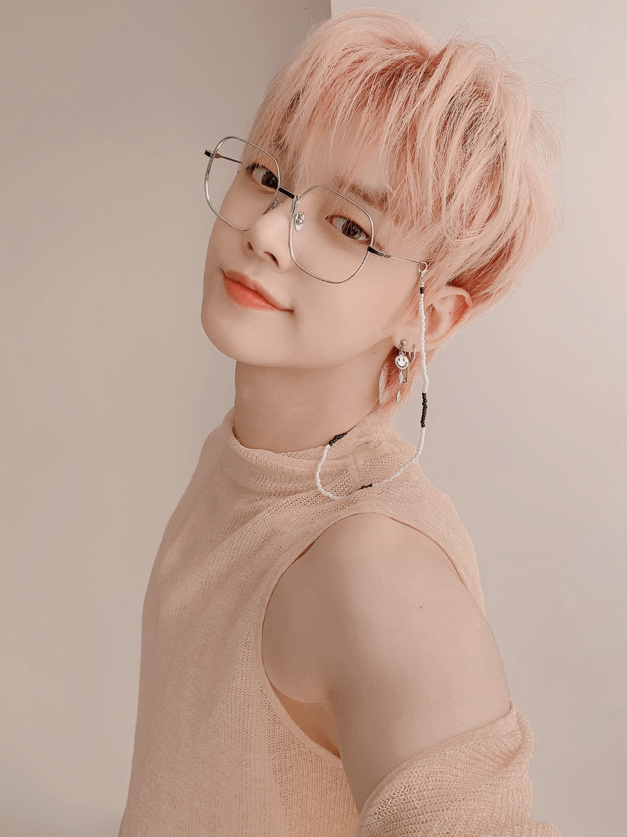 どよんたーーーーん♡ TOMORROW X TOGETHERコミュニティの投稿 - 잘생겼다 ♡ ♡ ♡ ♡