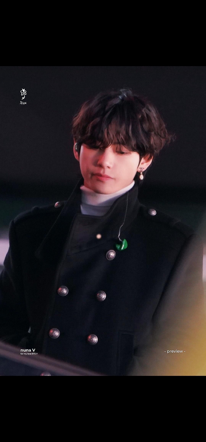 BTS-V様 個人インスタ開設】BTS・Vの自撮りが彫刻並みに美しすぎて！ | FORZA