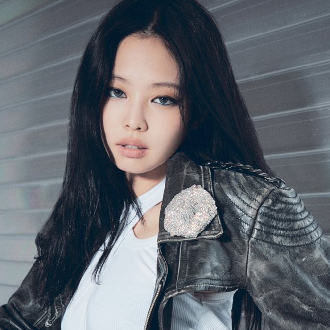 BLACKPINK JENNIEの最新プロフィール画像