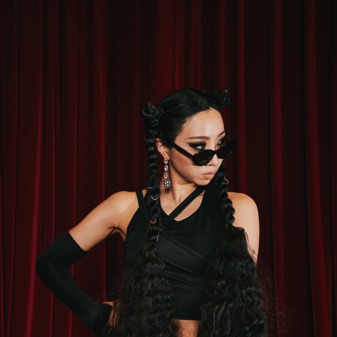 Weverse MINZY Community