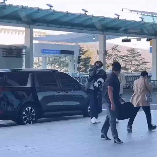 Bts Community Posts Have A Safe Flight Seokjin рџ рџ рџ рџ