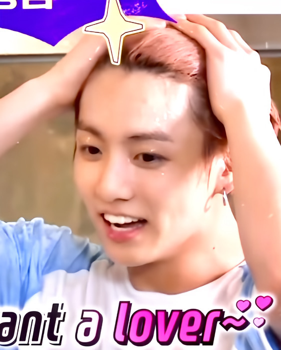 BTS社群貼文 - 🥀🌹JungKook time🌹🥀 グク🐰∗*ﾟ
