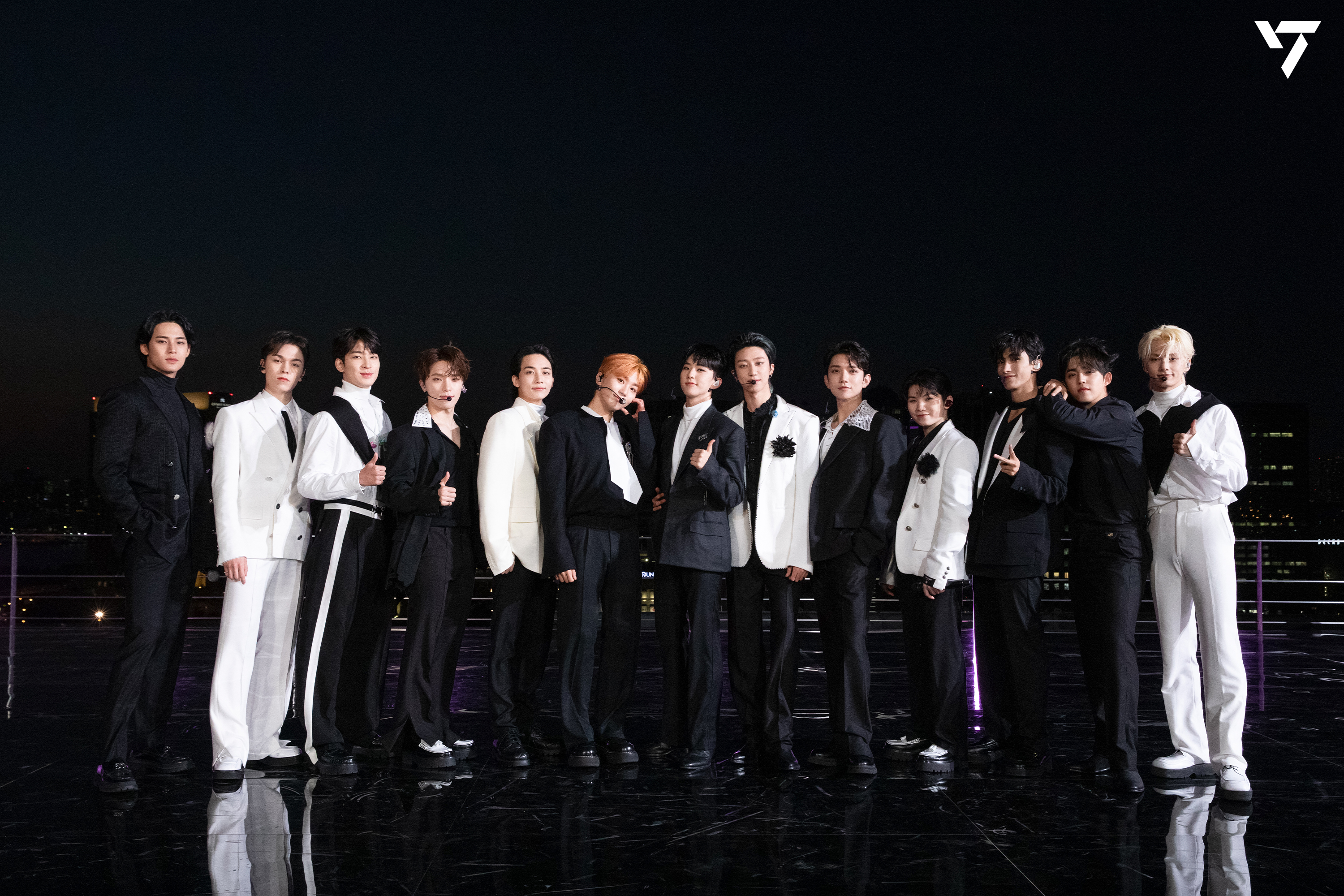 Weverse SEVENTEEN Image - 'DREAM' FNS Music Festival Behind Sketch