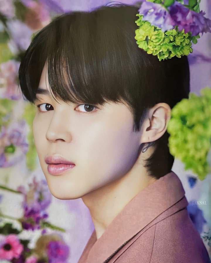 BTS Community Post - 🥰😍💜💜💜 #bts #jimin #aera
