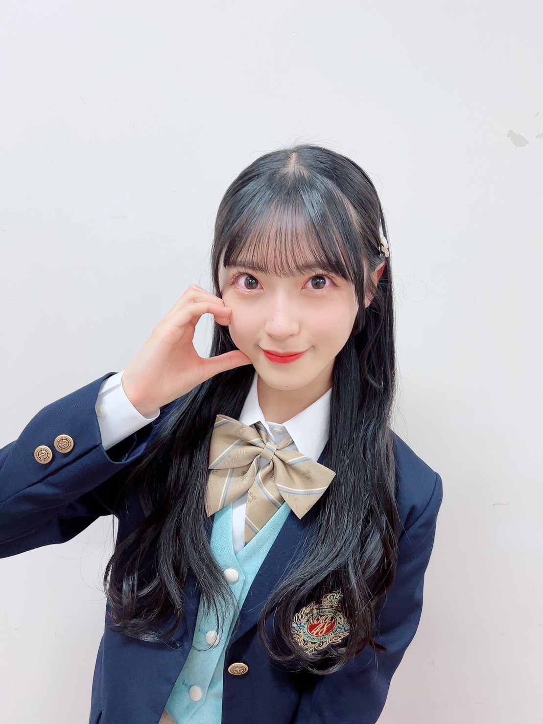 AKB48 17期 佐藤綺星 直筆サイン入りうちわ 非売品 らくがき 当選品