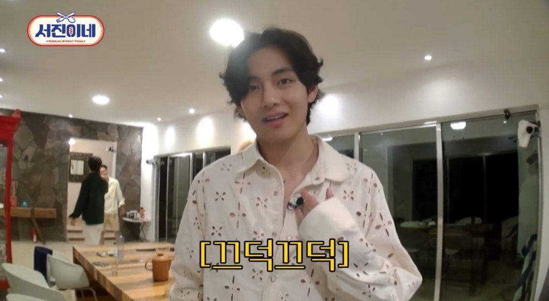 BTS Community Post - when Taehyung 🐻 asking the Camera 📸 if it's love
