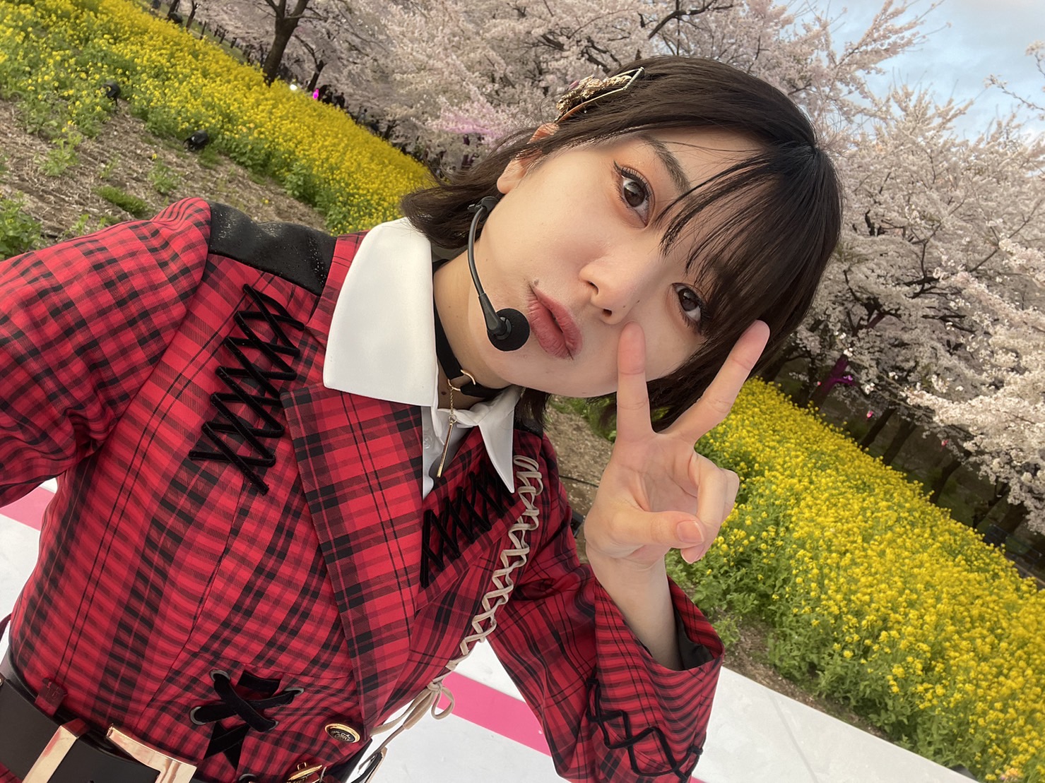 AKB48 Community Posts - どーも！大西桃香と申します！ Weverse で