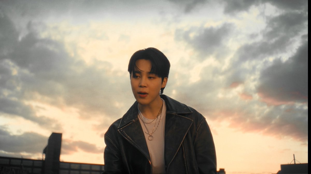 BTS Community Post - [#PHOTOS📸] 20230518 | Angel pt. 1, PARK