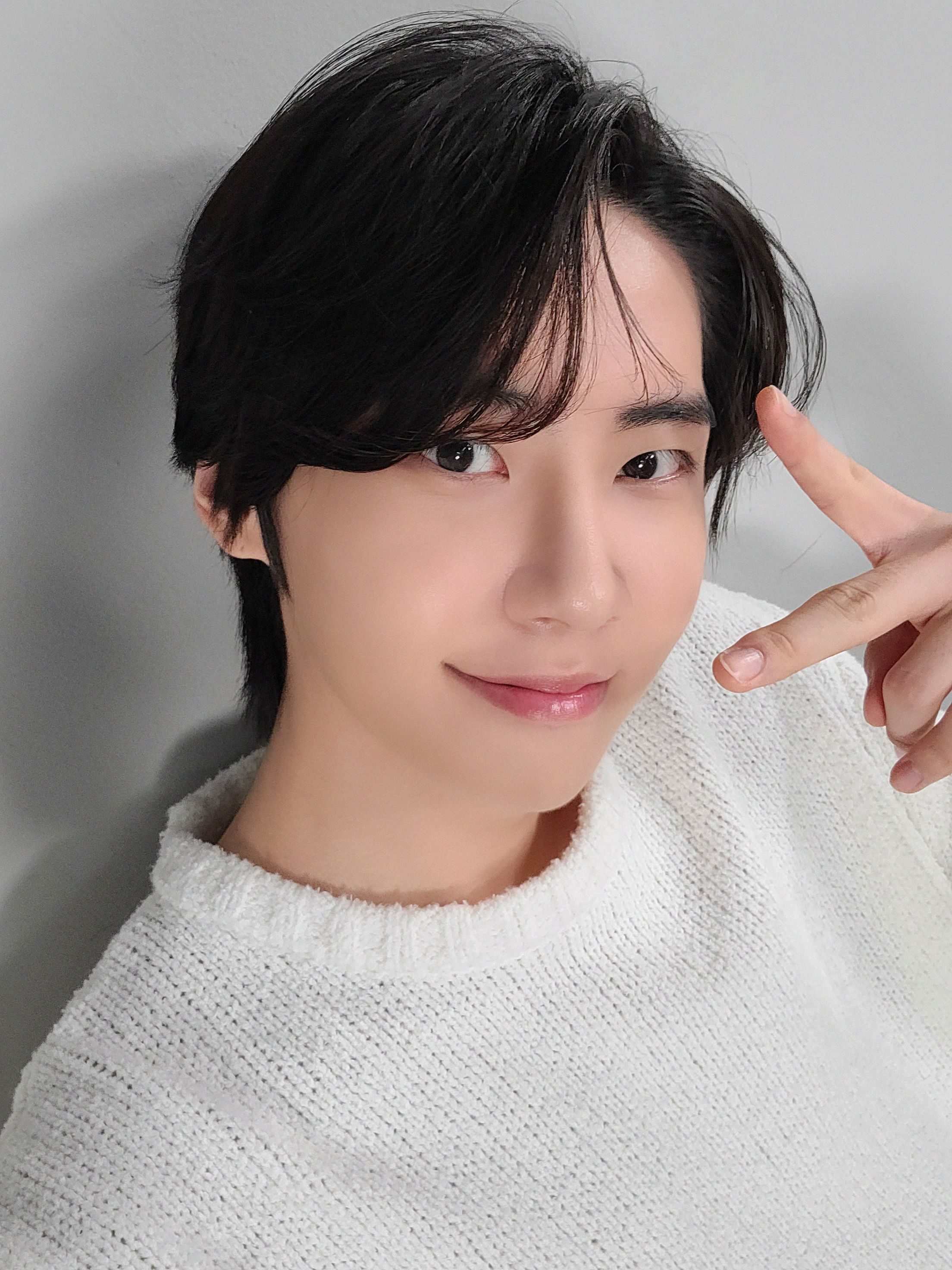 Amazon.co.jp: イジニョク 直筆サイン入り 超 大型写真 Lee Jin
