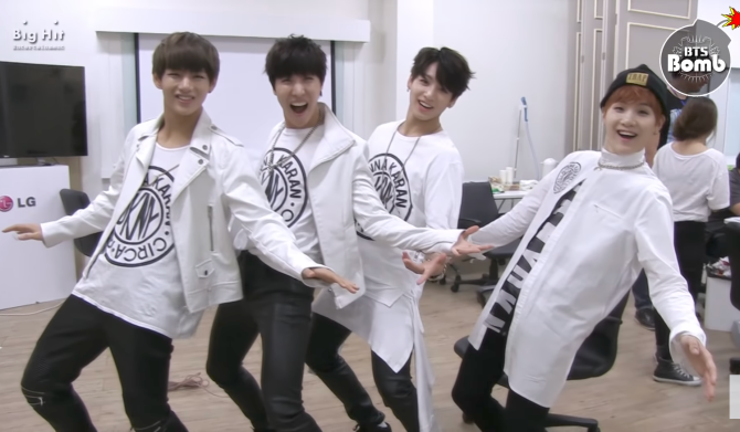 Post de la Comunidad BTS - おはようございます🐹.⋆*🔆 楽しそうで