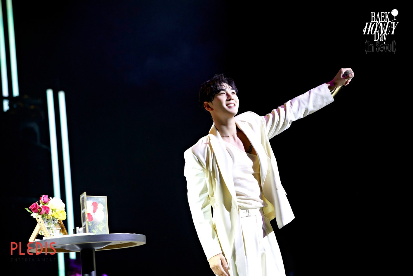 Weverse BAEKHO(KANG DONG HO) Image - 백호 (BAEKHO) 2023 MINI CONCERT ...