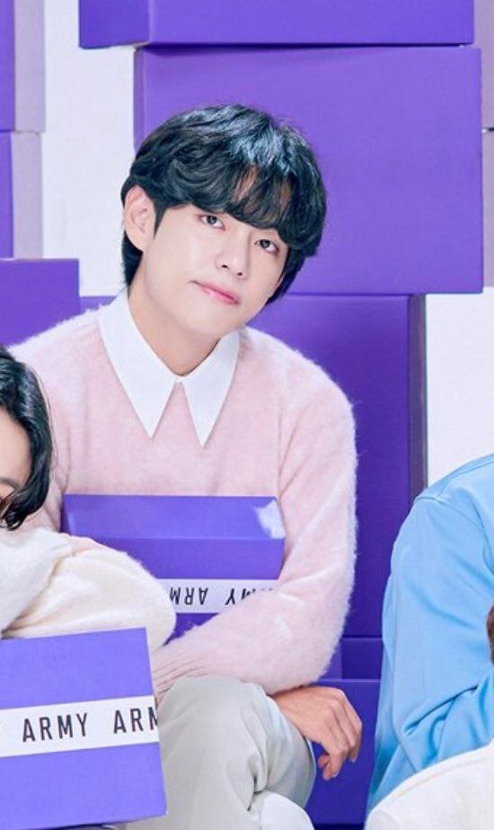 BTS Community Post - Taehyung so pretty.🥺💜