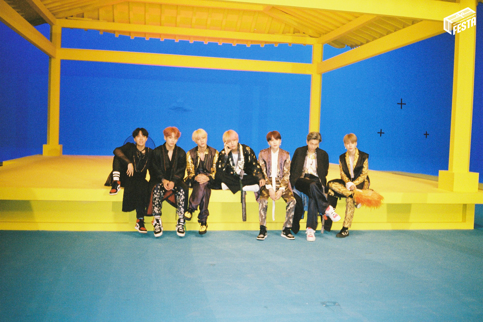 BTSコミュニティの投稿 - 💜🫶🇩🇪Thank you for 10 years musical