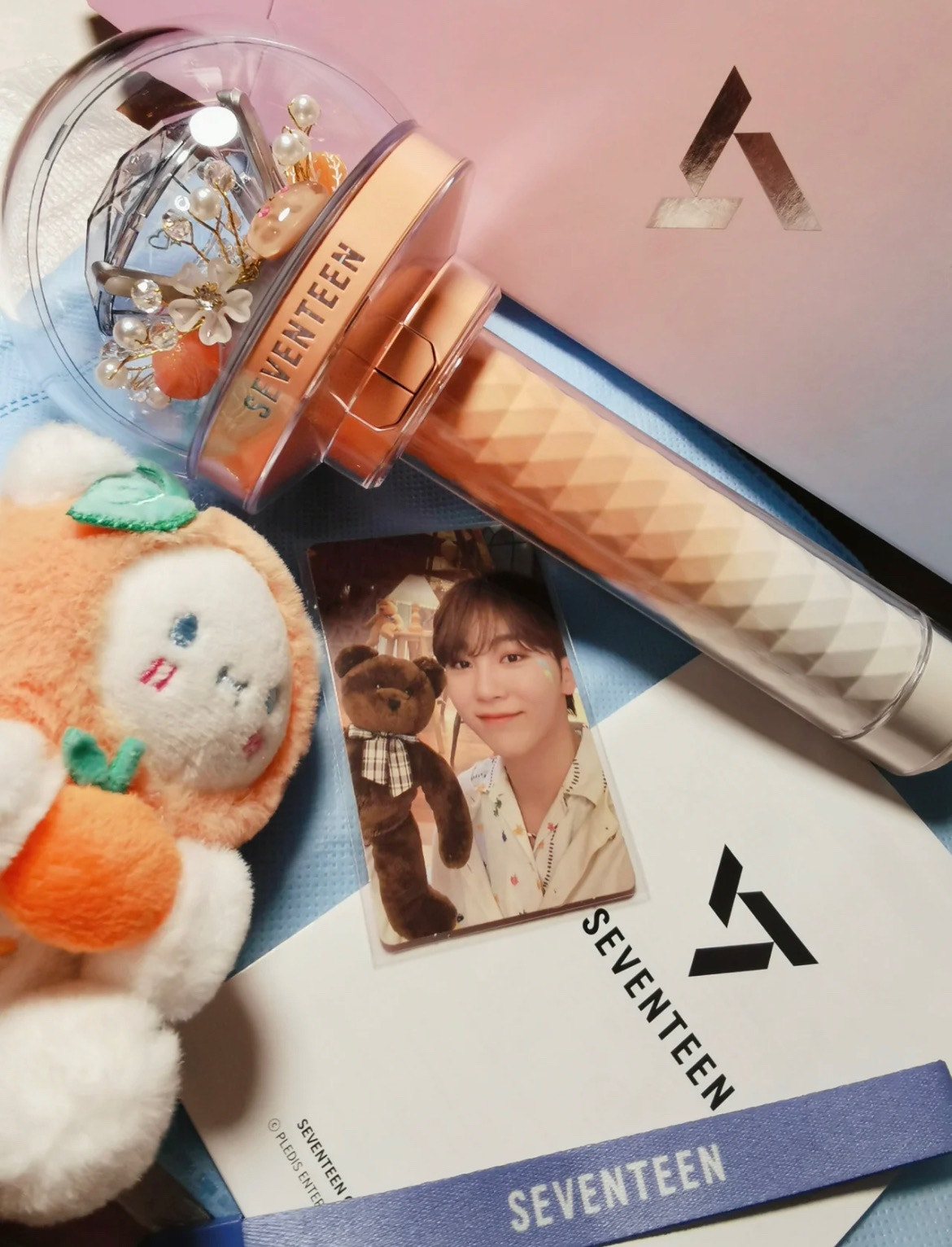 SEVENTEEN Community Post
