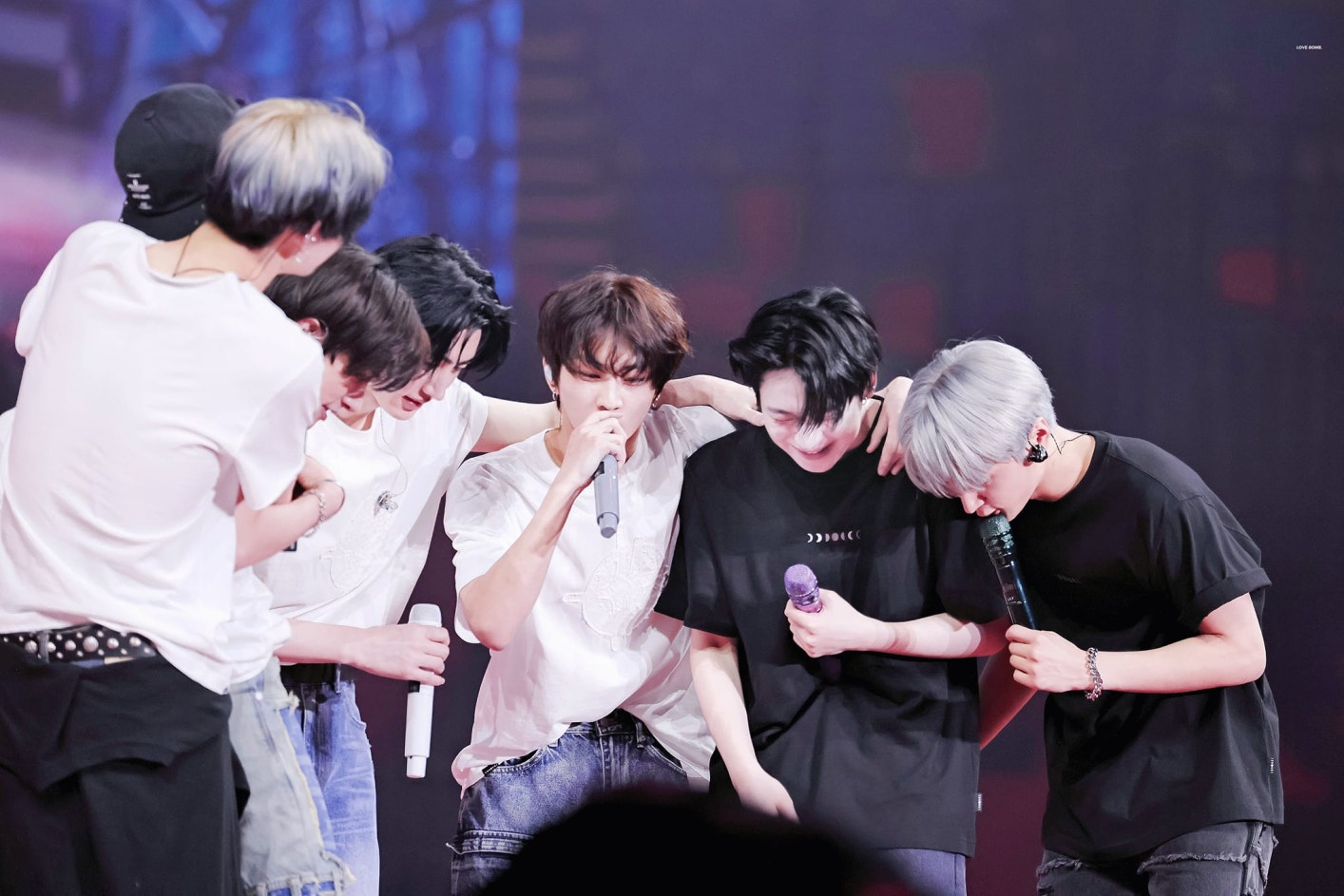 enhypen-community-posts-each-of-you-did-so-incredibly-well-i-am