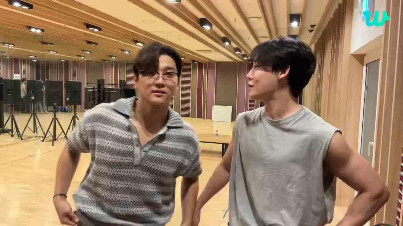 덥다..