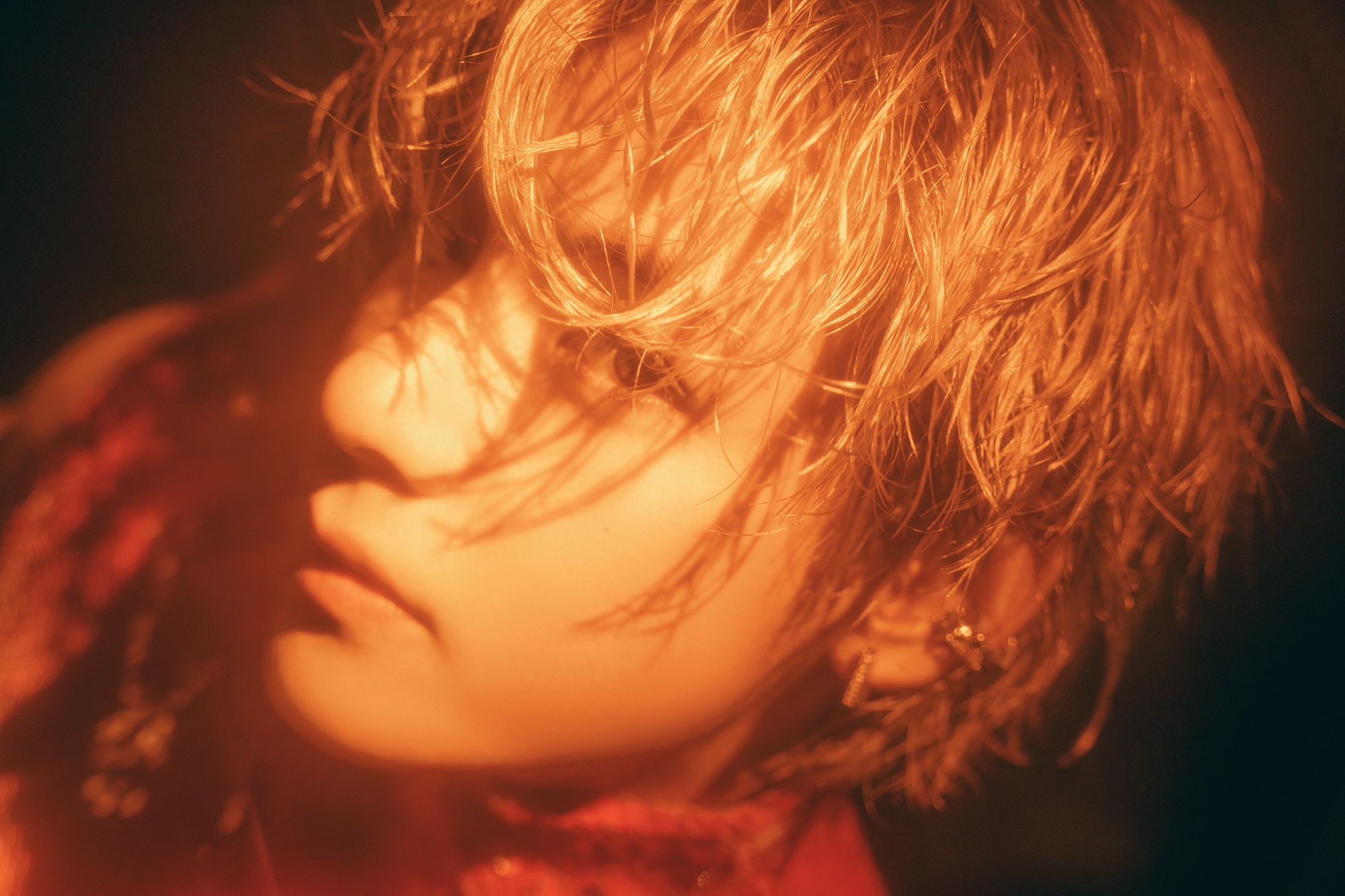 りん様 ／（V &#39;Layover&#39; Photo 1）：1／3 V 'Layover' (Concept Photo 1 (Part 1)) - 110823 : r/bts7