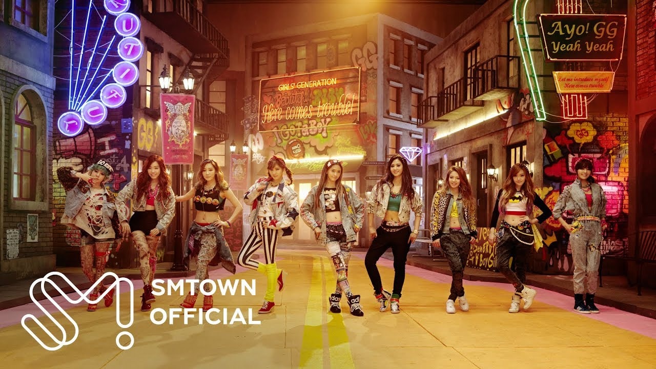 Girls' Generation 소녀시대 'Dancing Queen' MV 