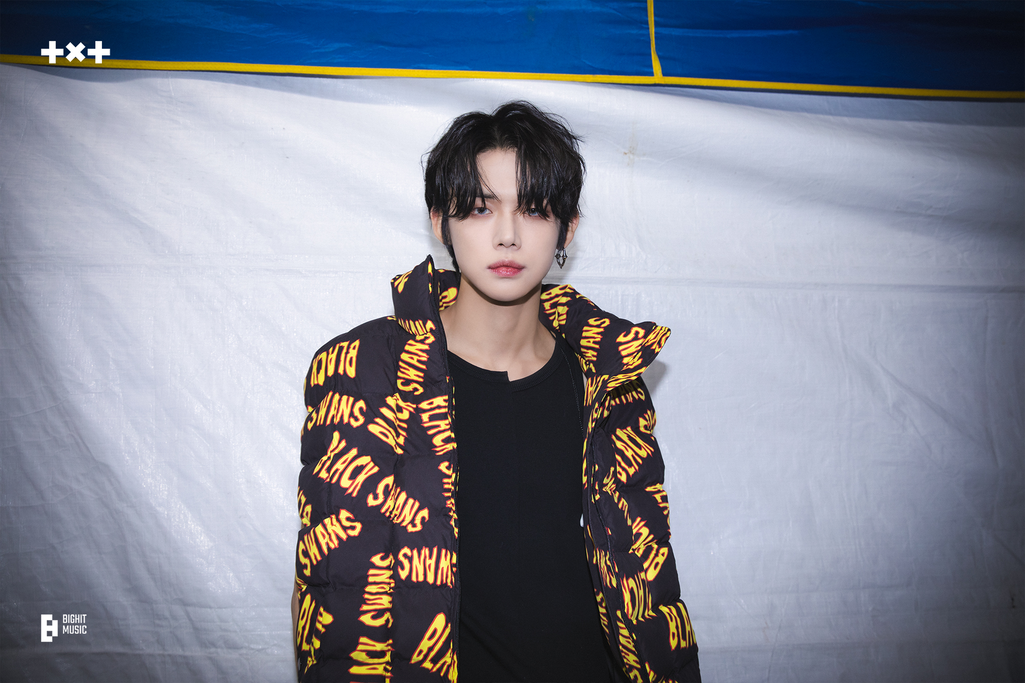 Weverse TOMORROW X TOGETHER Image - 2023 YEONJUN BIRTHDAY