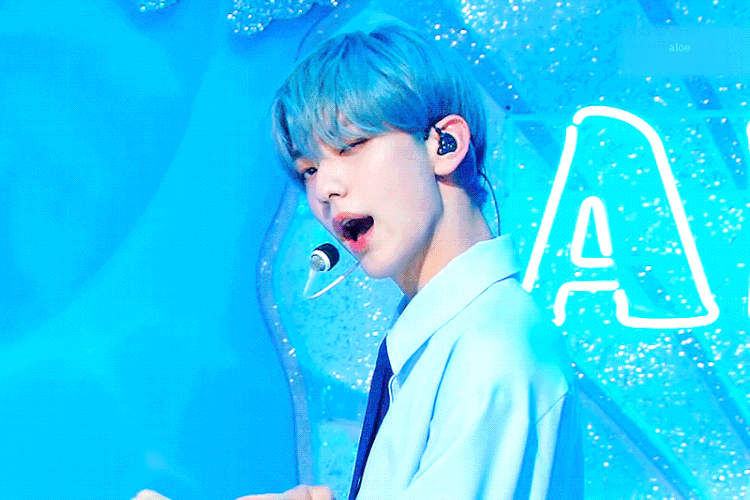 TOMORROW X TOGETHER 커뮤니티 포스트 - 뮤뱅 mc는 아콩이... 수빈아 사랑해 TOMORROW X TOGETHER 커뮤니티 포스트 - 뮤뱅 mc는 아콩