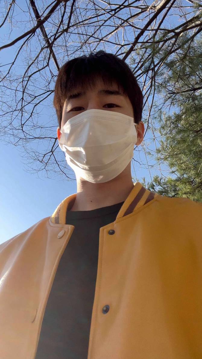VICTONコミュニティ投稿 - 데일리룩? - SeungWoo Victonコミュニティ投稿 - 데일리룩? - Seungwoo