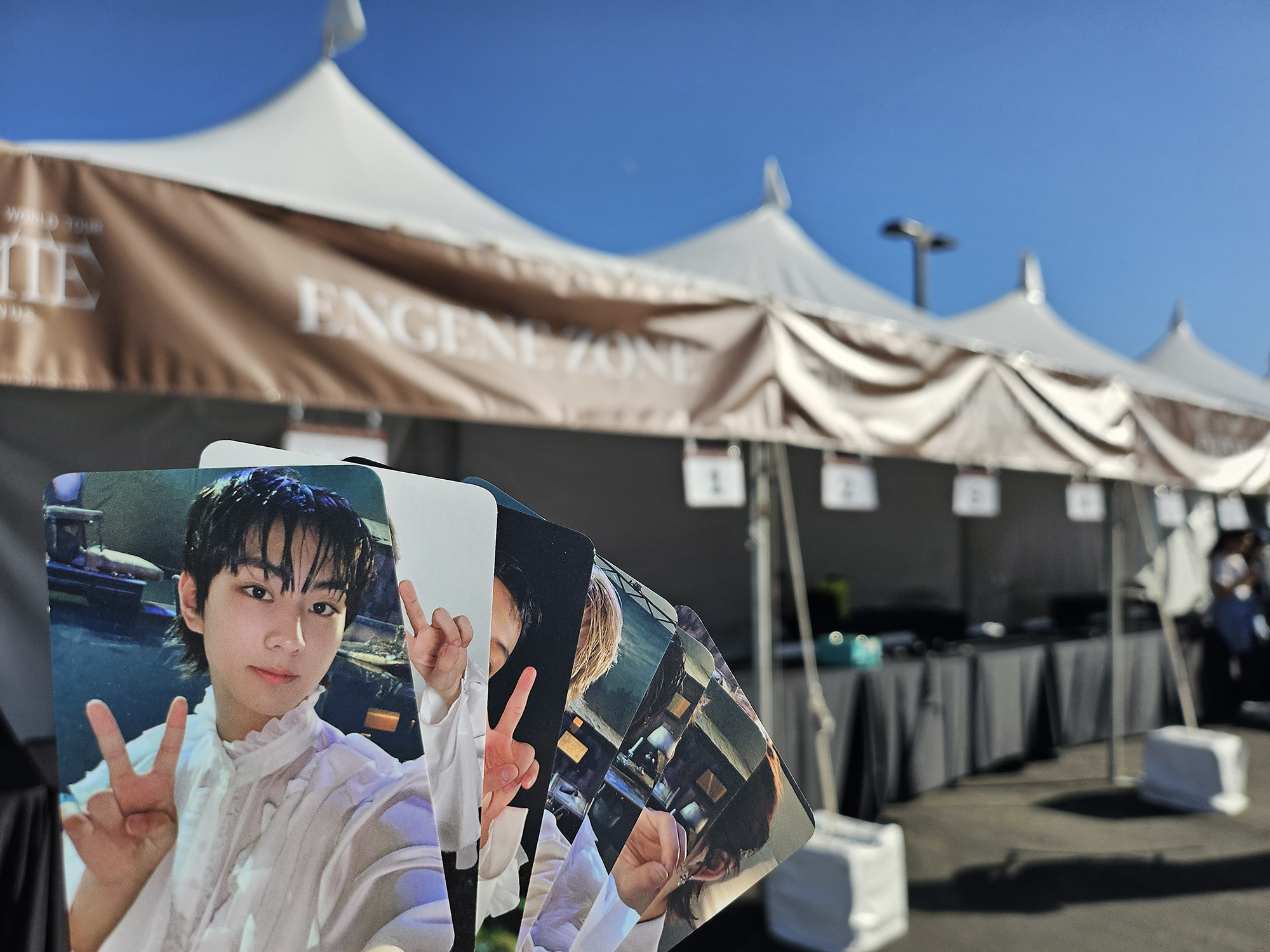 ENHYPEN Community Posts - An ENHYPEN 🏟️stadium🏟️ concert – who 