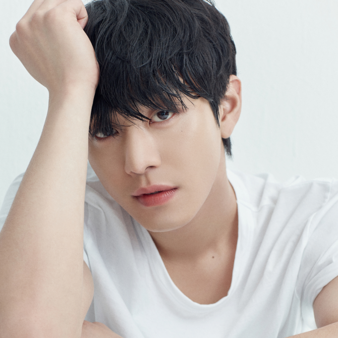Most recent profile image for AHN HYO SEOP