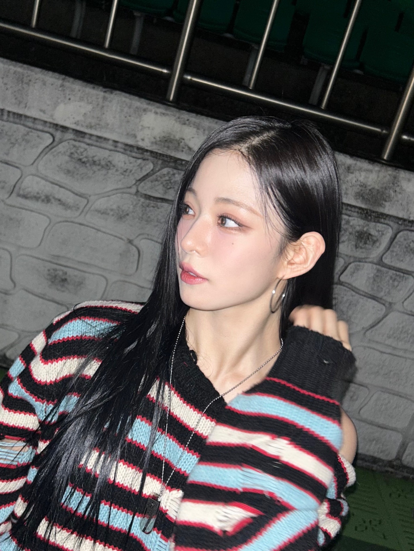 fromis_9 커뮤니티 포스트 - 플로버들💓 오늘 날이 추운데 꽁꽁... 이채영 fromis_9 커뮤니티 포스트 - 플로버들💓오늘 날이 추운데 꽁꽁 