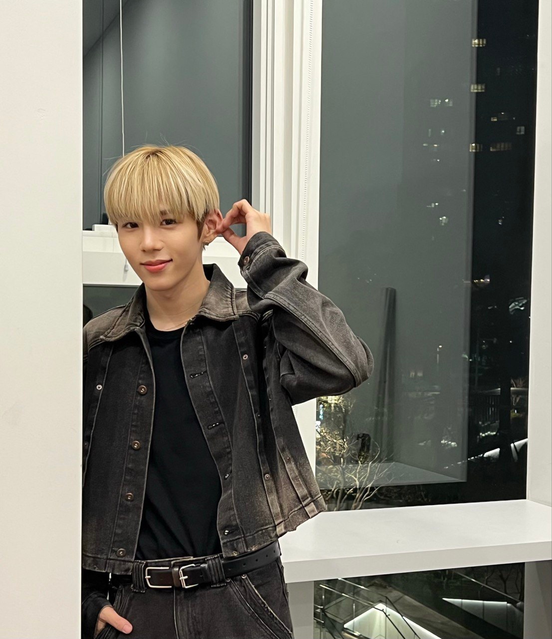 RIIZE Community Posts - 브리즈 오늘 Talk Saxy preview 잘 봤어요?? 첫 컴백 라이브라서 좀 ...