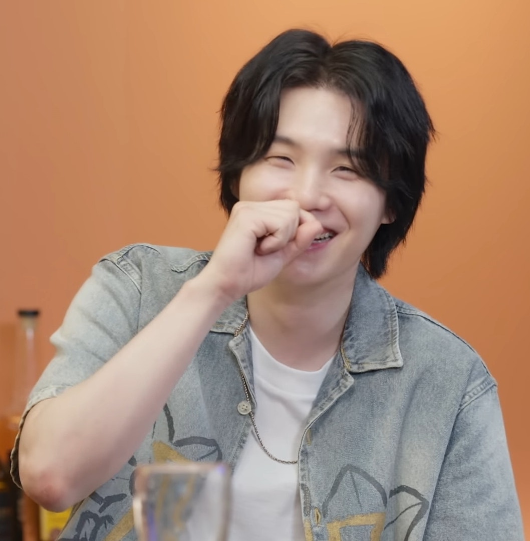 BTS Community Posts SUGA Billboard Music Awards 2023 TOP K POP bts-community-posts-suga-billboard-music-awards-2023-top-k-pop