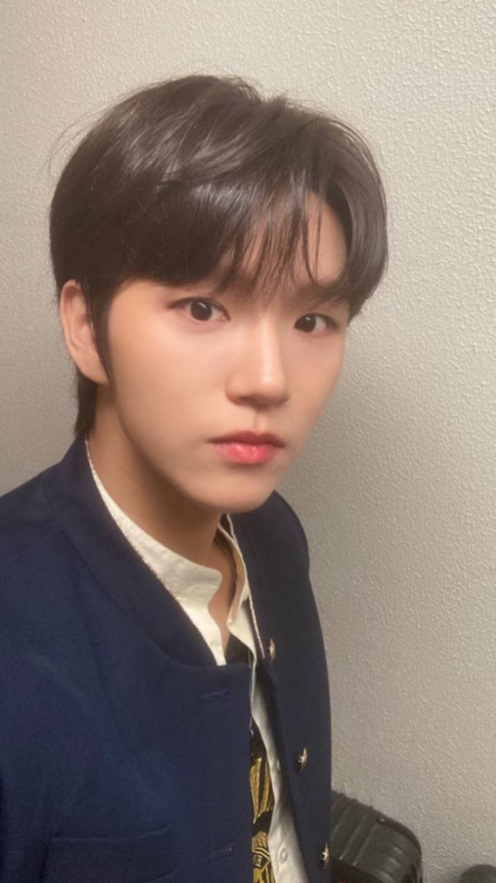 NCT WISH 커뮤니티 포스트 - 오사카 공연 동안 정말 즐거웠습니다!! 🥹 여러분들은 어떠셨나요? 생방송으로 보신 분들도 잘 보셨나요?!🤔 아직... 