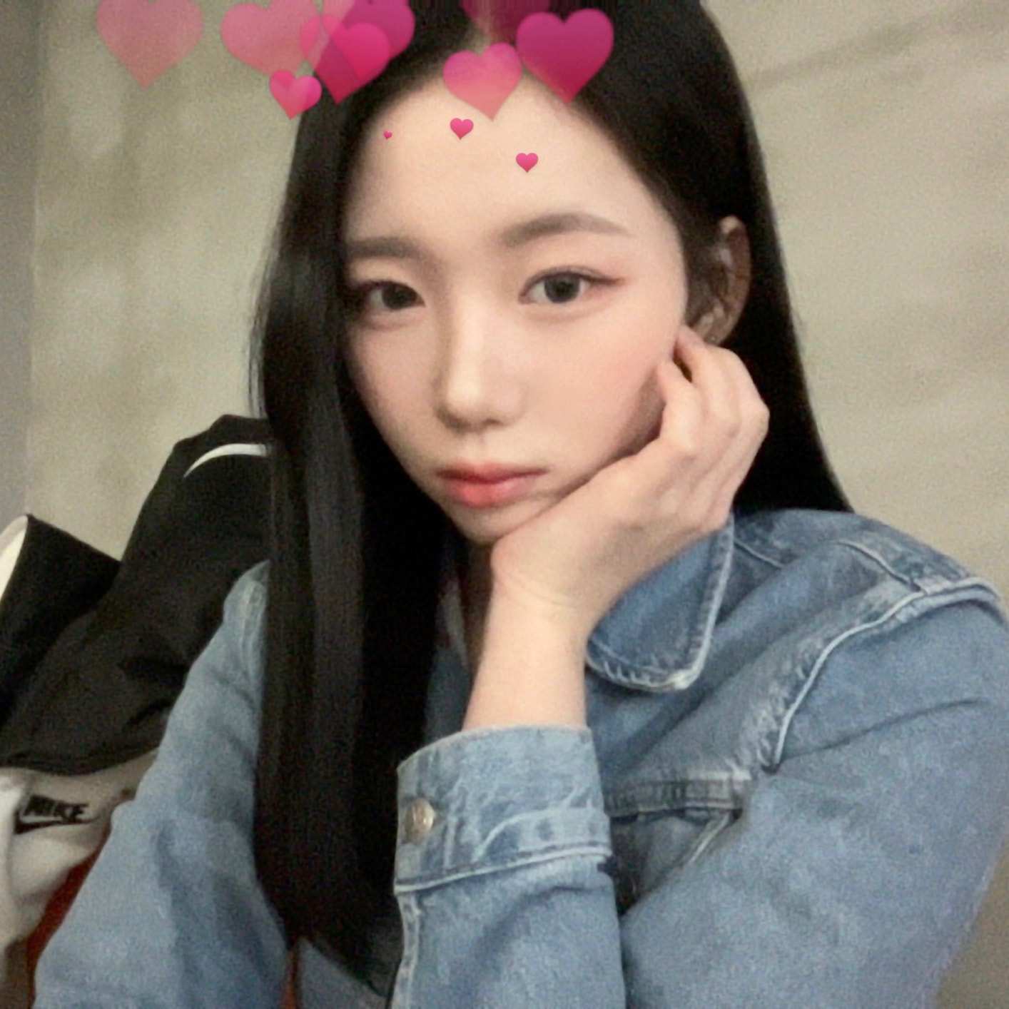CLASS:y 커뮤니티 포스트 - 너는 정말 예쁘구나 내가 본 것 중에 가장 예쁘다 함께 웃는 너를 보면서 그런 생각을 하였는데 -황인찬, 유독 中... 