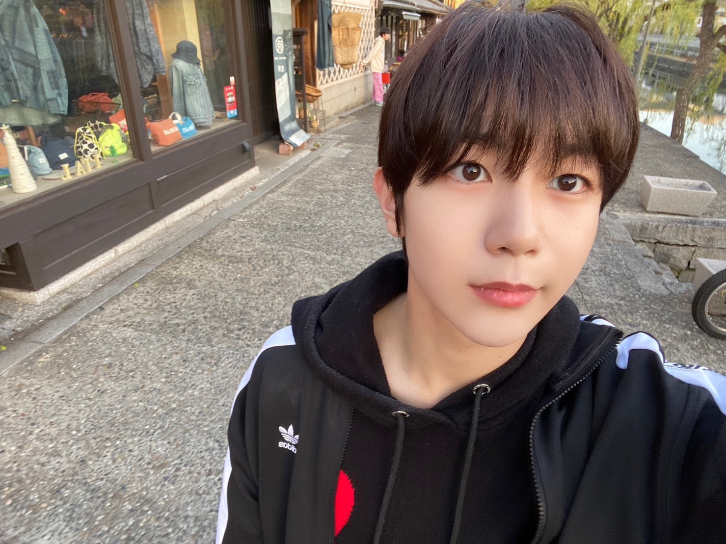 せぇぇぇりゅぅぅ NCT WISH Community Post - ↓ ↓ ↓ ↓ 샄. 료. 댕. 숀 - RYO