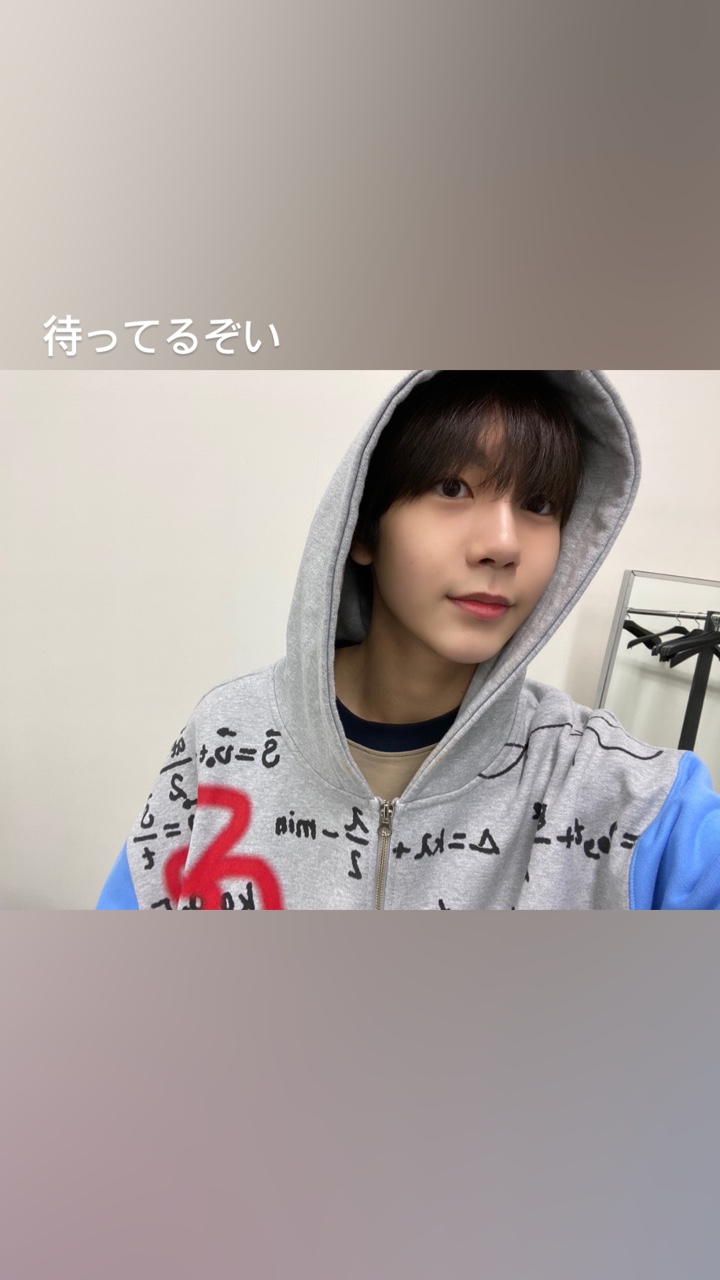 NCT WISH Community Moment - 待ってるぞい