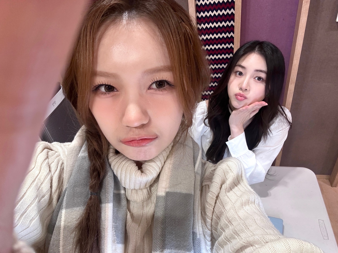 Rocket Punch Community Posts 켓치랑 함께라 더 즐거웠오 따뜻한 주말 보내요 From 🐿️🐶 Sohee