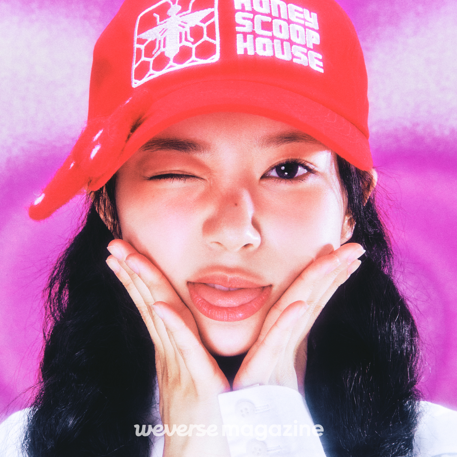 Weverse ILLIT Image - [Magazine] MOKA: “I feel our group can be a