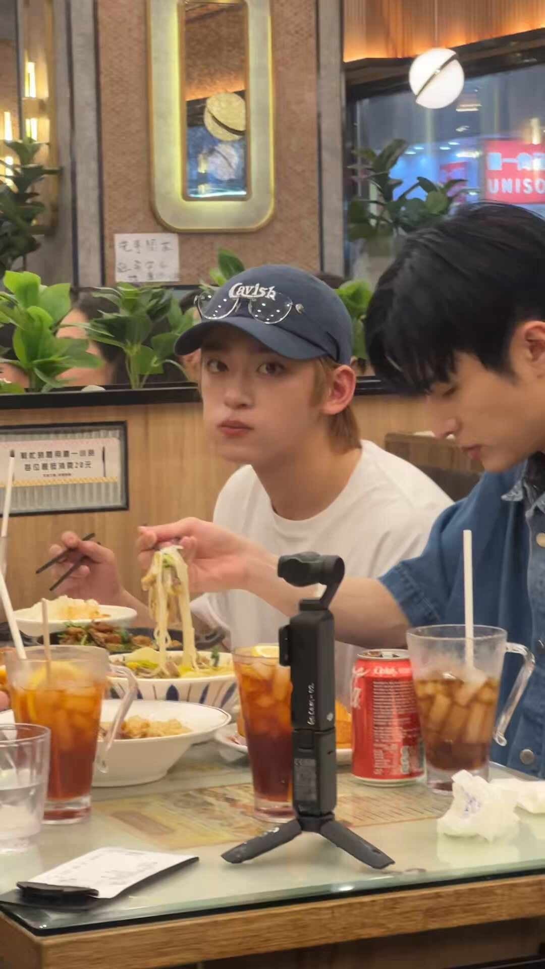 WHIB 커뮤니티 포스트 - 먹쩡휘브 비하인드🍽️ - 재하