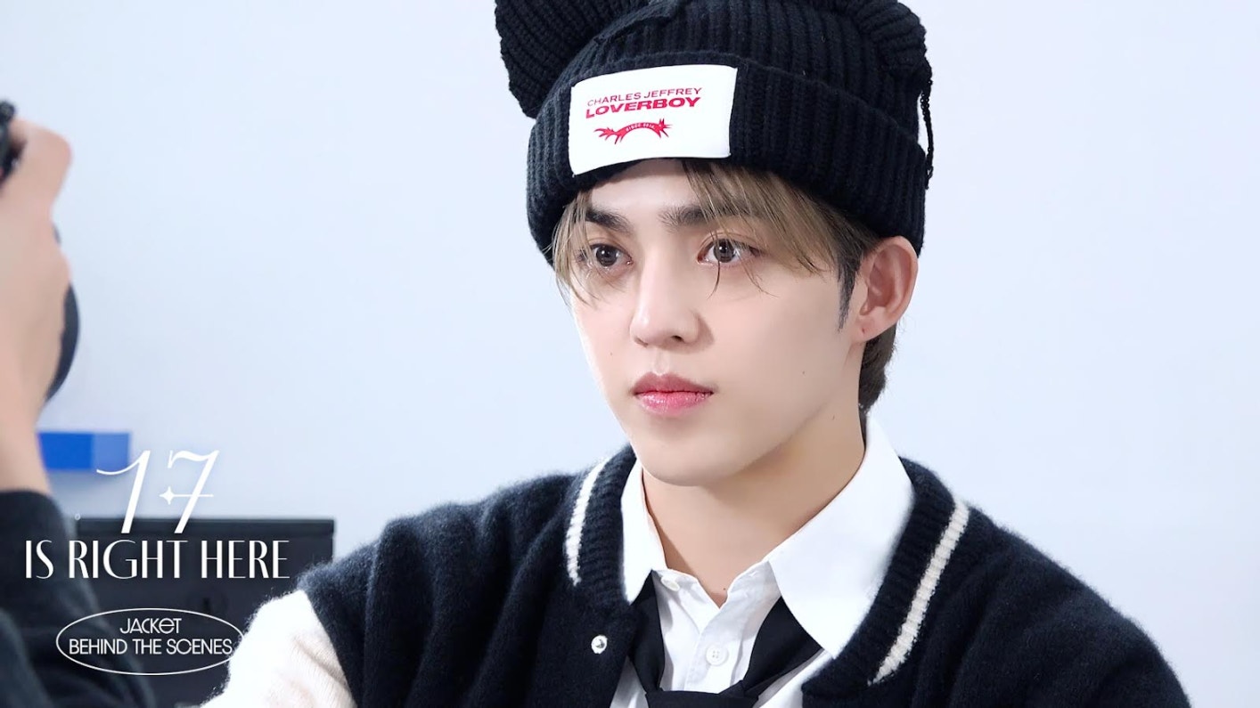 アイドル seventeen RIGHT HERE LIGHT DOWN JACKET SEVENTEEN - [RIGHT HERE WORLD TOUR IN JAPAN] OFFICIAL MD Light