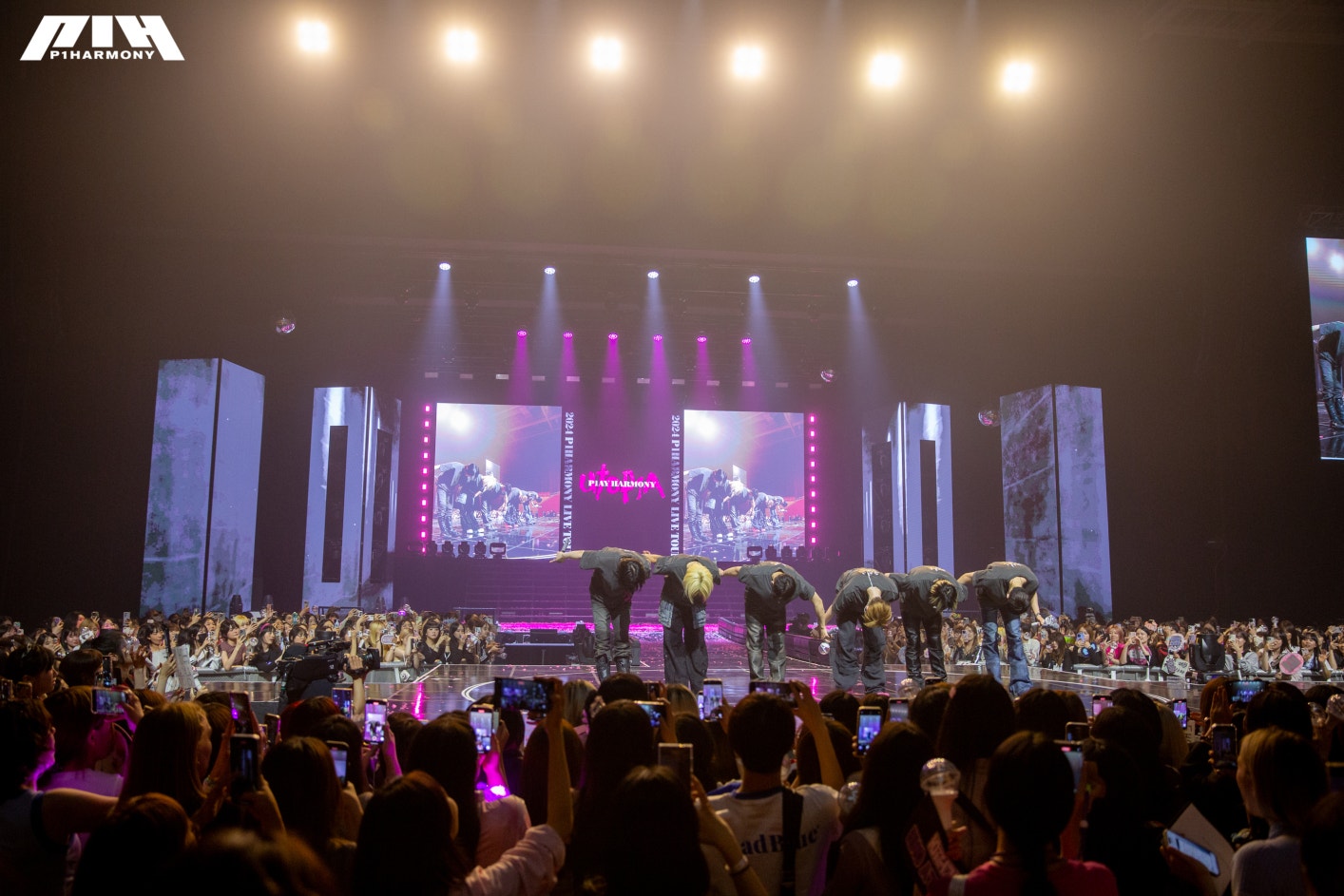 P1Harmony UTOP1A LA Live streaming テオ P1Harmony - 2025 Live Tour 'P1ustage H : UTOP1A' in Europe