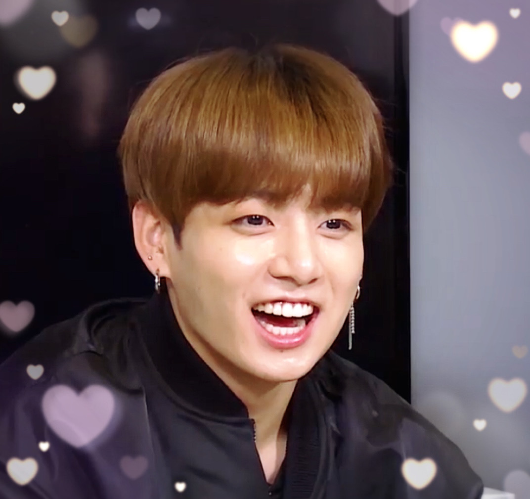 BTSコミュニティの投稿 - ジョングク🐰 おはようございます☺️ 火曜日